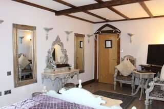 Отели типа «постель и завтрак» Ferndale Luxury Boutique Bed & Breakfast Кил Standard Double Room (Medieval)-2